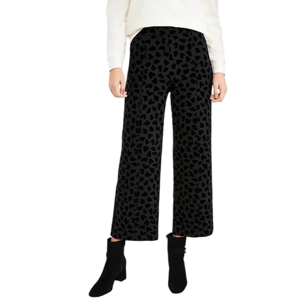 Ann Taylor | The Easy Straight Crop Black Floral Heart Pants Size 10 Petite NWT